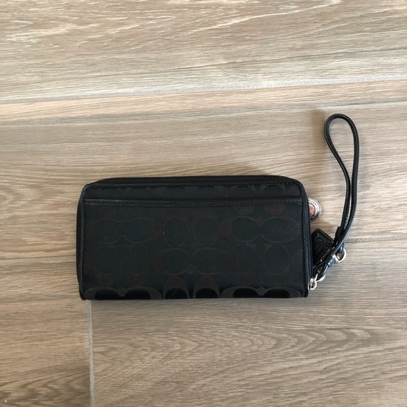 Coach Wallet Wristlet - Picture 3 of 4